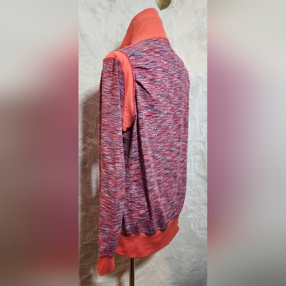 Lululemon reversible jacket.  Floral/stripes.  Size 6 - Picture 15 of 17